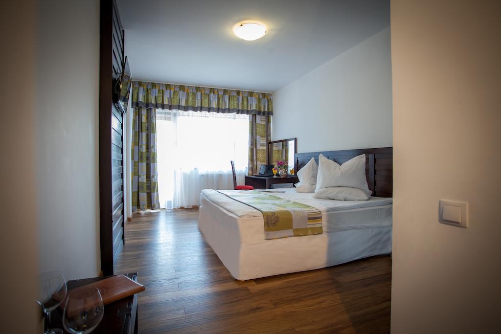 Roata Faget Inn Cluj-Napoca Zimmer foto