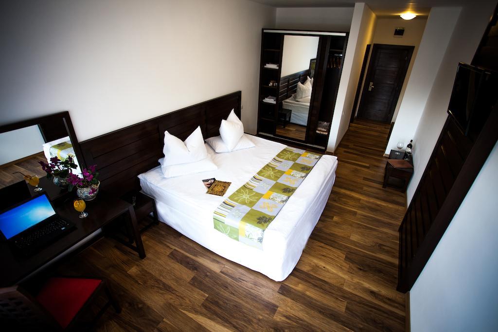 Roata Faget Inn Cluj-Napoca Zimmer foto