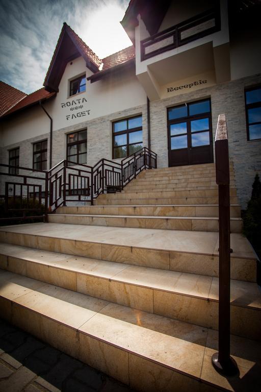 Roata Faget Inn Cluj-Napoca Exterior foto