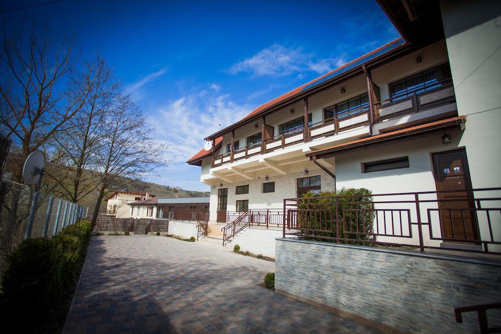 Roata Faget Inn Cluj-Napoca Exterior foto